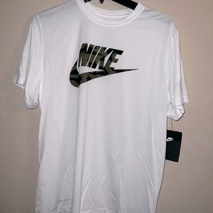 Mens Nike dri fit t shirt